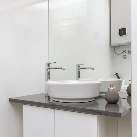 Nest Апартаменти