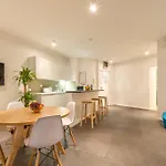 Nest Apartment Split